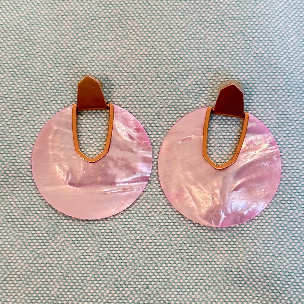 Kendra Scott Diane Statement Earrings 💜🩷 Purple mother of pearl